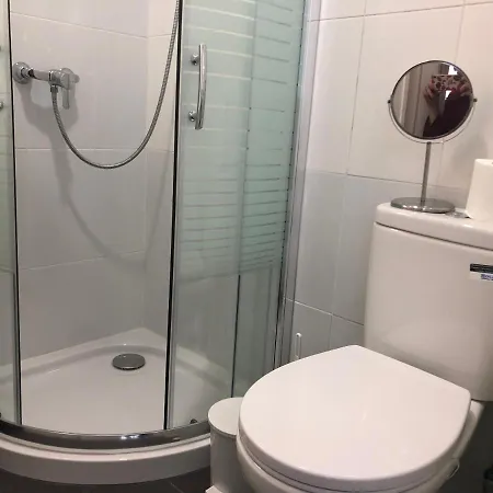 99 Flowers Flat Lisboa